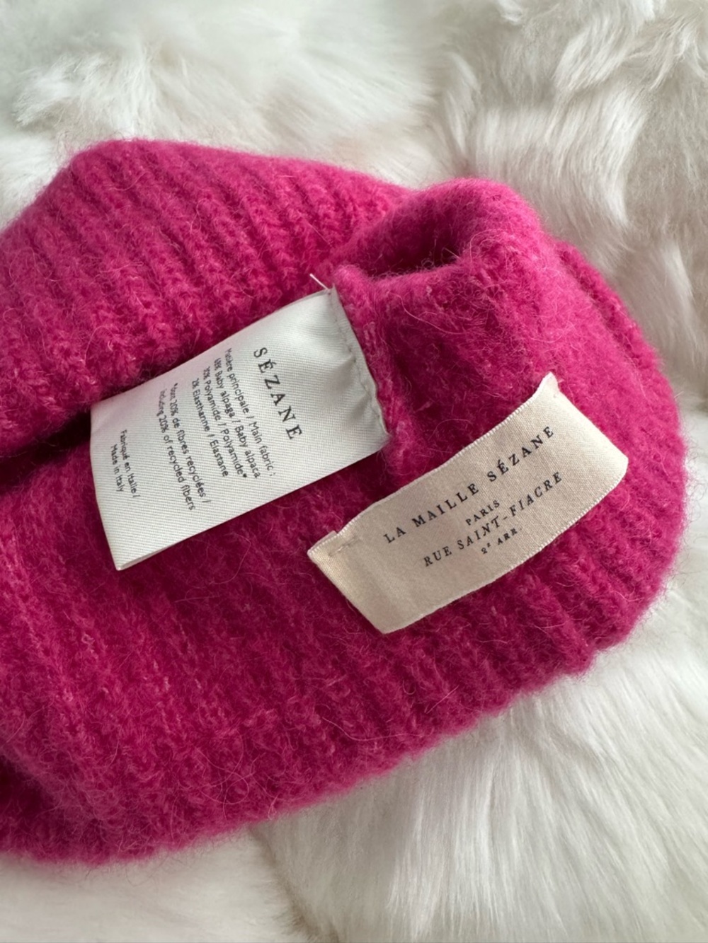 Sezane Paul Beanie in Raspberry - Picture 4 of 8